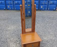 Mirror Stand