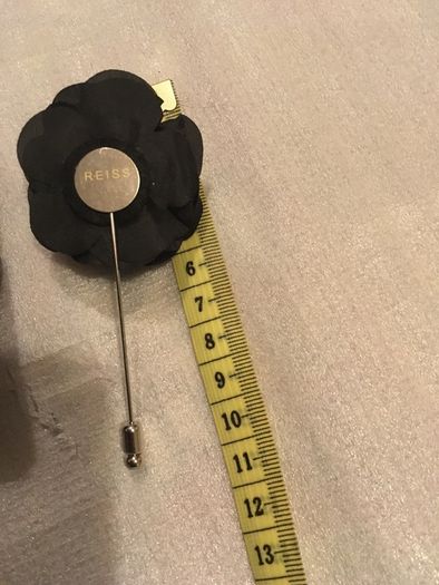 Reiss Flover Pin