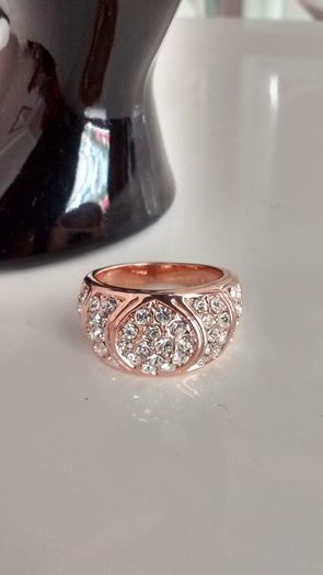 Rose Gold Plated Crystal Ring