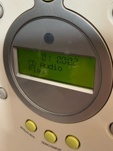 Ministry of Sound MOSMC017 Cube Micro CD System Stereo Radio + Remote