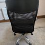 2 desk chairs in very good condition Image 3