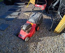 Briggs and Stratton lawnmower