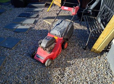 Briggs and Stratton lawnmower