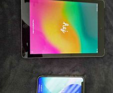 Apple IPAD & Apple IPhone