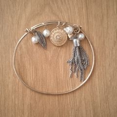 Charm bangle