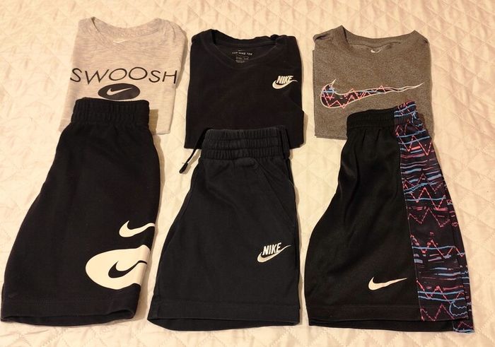 NIKE Boy's 2-piece Sets. Age 6-7
