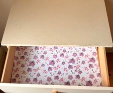 chest of drawers