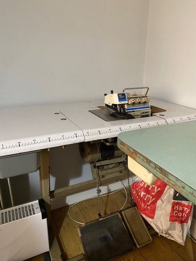 Overlocker Sewing machine