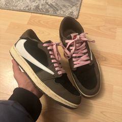 Travis Scott x Jordan 1 lows mocha