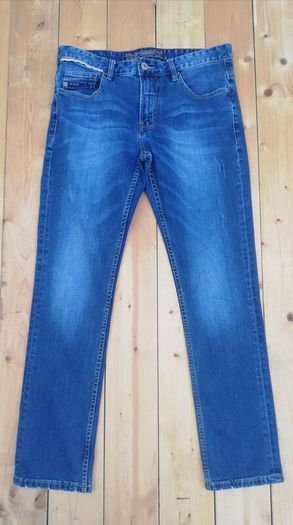 Diesel men's light wash blue regular jeans W34 L32