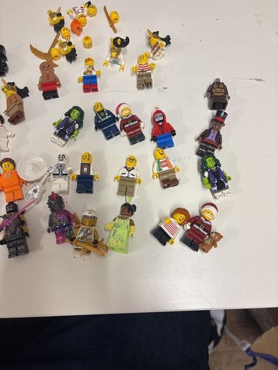 lego mini figs