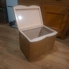 Vintage Lloyd loom basket
