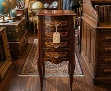 Nice little 4 drawer inlaid locker