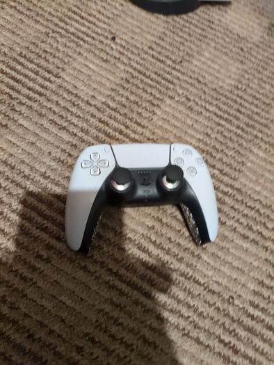 PS5 and Modified controller