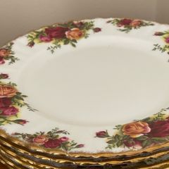 Dinner Plates Royal Albert Old Country Roses Bone China