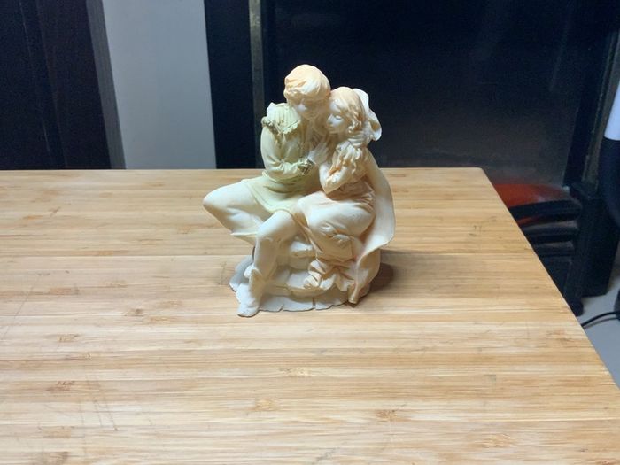 Figurines