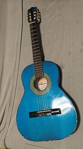 Nylon-string guitar