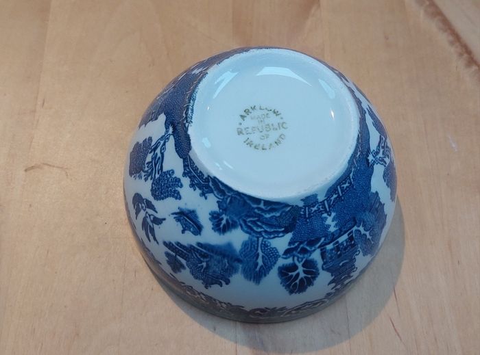 Vintage Arklow Pottery Willow Pattern (Without Gilt) Sugar Bowl - Replacements.com!!