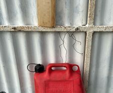 5 litre petrol can and 600ml mixing bottle