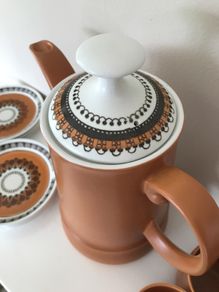 Retro Woods "Inca" Coffee pot &Cups with saucers
