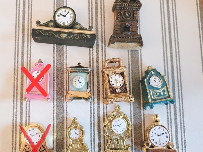 Accessories for Dolls house - miniature clocks