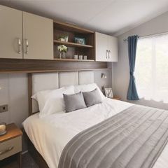 Mitre Single Bed Runner (Duck Egg)