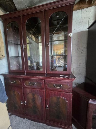 Dresser,tv unit,corner cabinet