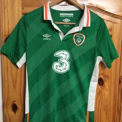 Ireland Football. Official Umbro Youths Xtra Large Boys Home Jersey.Matching Shorts Also Available. Collect In Dublin Or Receive Via Post.
