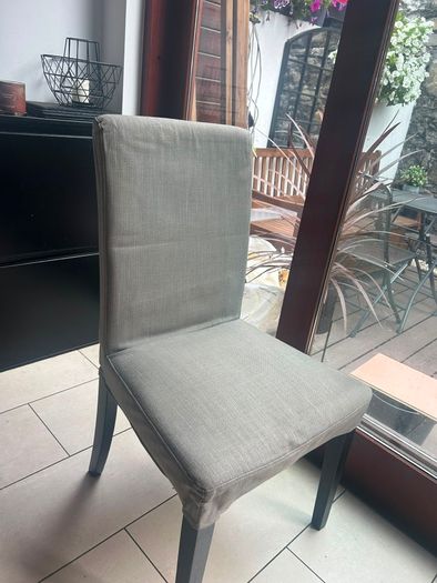 Dining table and chairs x 4