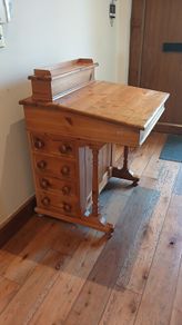 Writing desk