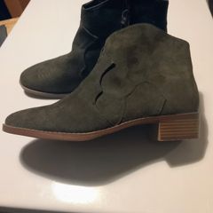 ladies boots