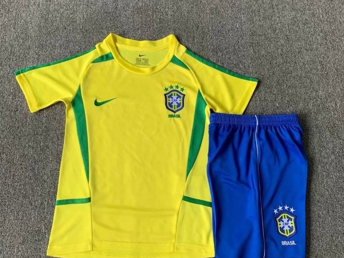 Retro football kits