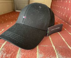 Tommy Hilfiger black cap