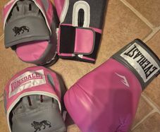 ladies boxing gloves