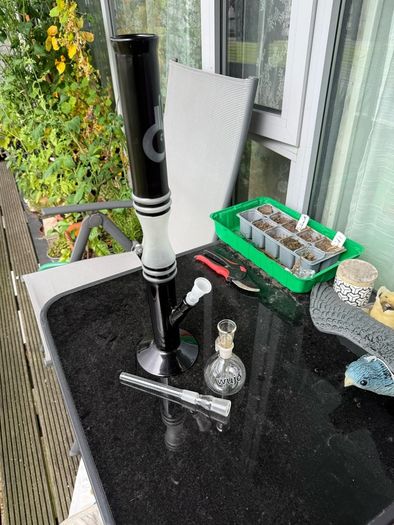 Glass Water Pipe (Bong)