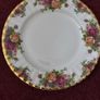 Royal Albert Ware Country Rose Image 6