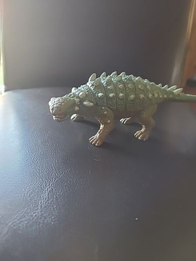 Euoplocephalus Toy Dinosaur Animal Figure