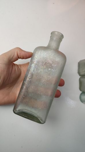 266 - Set of 4 Vintage Universal Medicine Chemicals Clear Glass Decorative Collectible Bottles