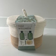 Baylis & Harding Wellness Basket of Bliss