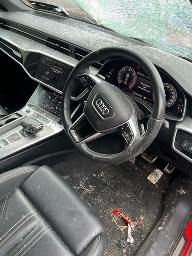 Breaking audi a6 c8 2.0tdi s line dfba auto