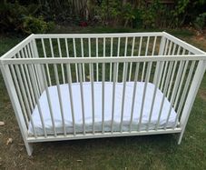 Ikea cot (Gulliver)