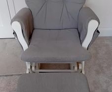 Babylo rocking chair and stool