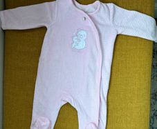 Dunnes baby girl fleece sleep-suit 0-3m