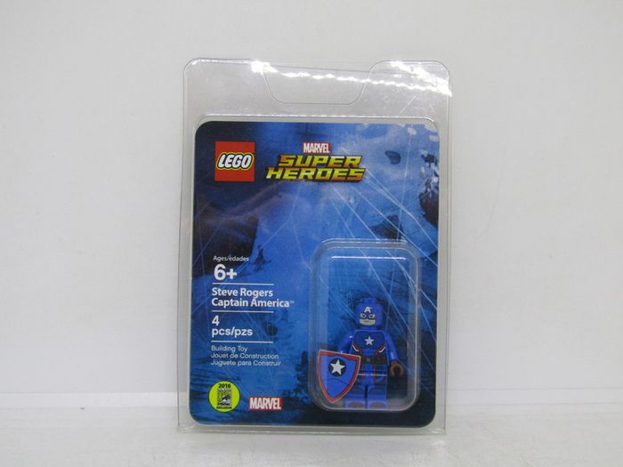 Steve Rogers Captain America - San Diego Comic-Con 2016 Exclusive Rare item Limited Edition