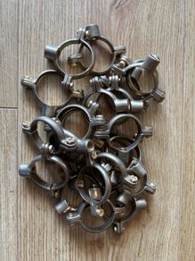 22 x 1'' 1/4 inch brass pipe brackets