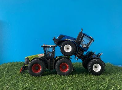 Model tractors