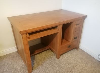 Oak computer desk