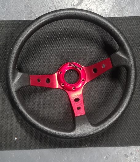 vintage style steering wheel