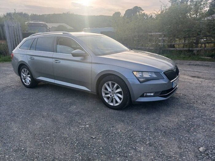 Skoda superb estate