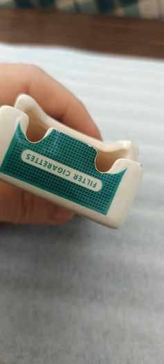 marlboro novelty ashtray,,buyer collects or pays postage, sold as seen, see pictures for condition,